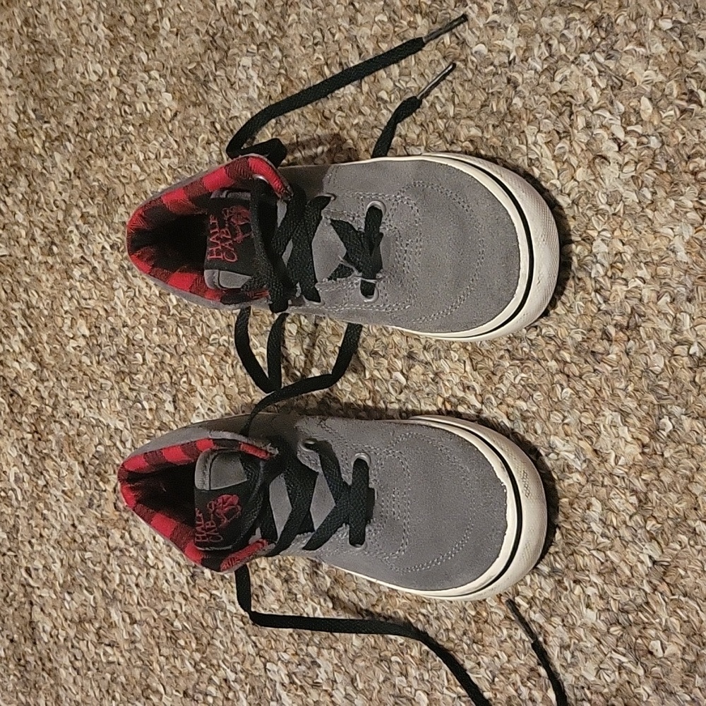 Toddler Van's in really good condition!